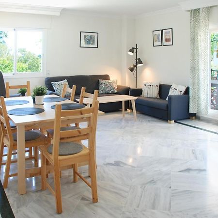 Lovely Puerto Banus Apartment Marbella Bagian luar foto