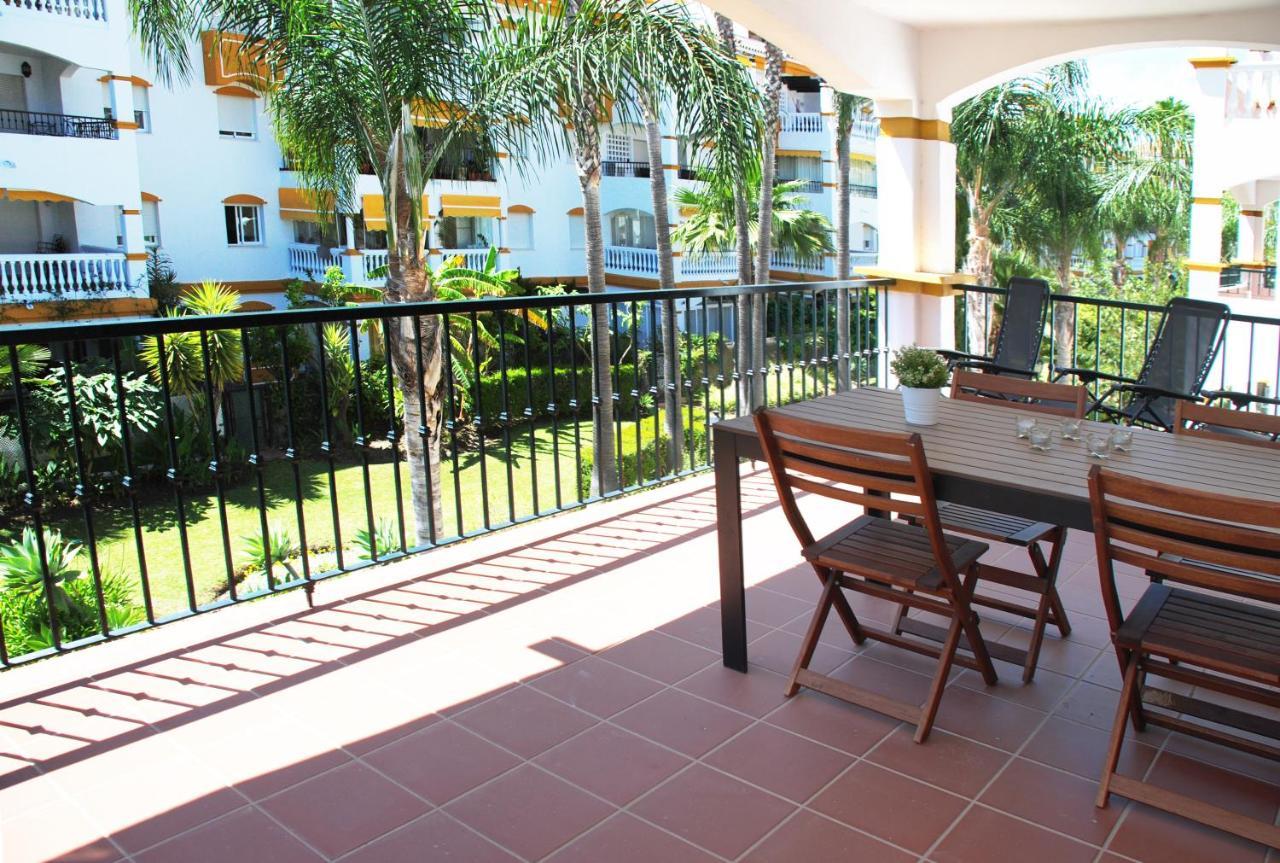 Lovely Puerto Banus Apartment Marbella Bagian luar foto