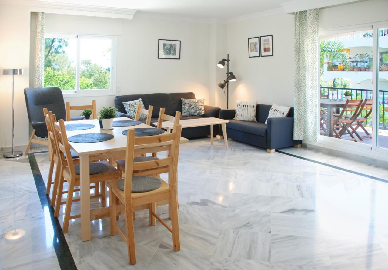 Lovely Puerto Banus Apartment Marbella Bagian luar foto